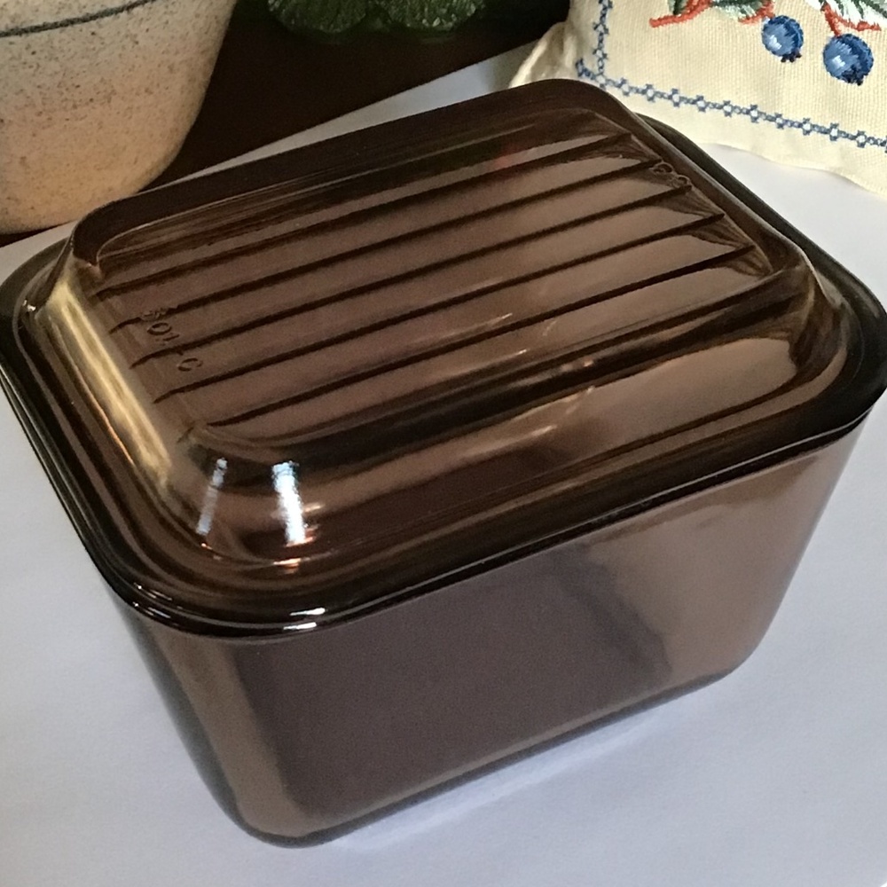Pyrex Vintage Refrigerator Dish with Lid Amber EUC Corning Visions - Picture 12 of 14
